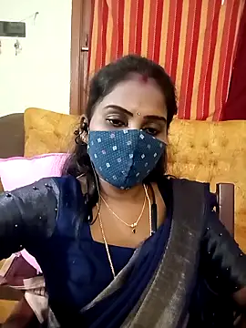 Snapshot of Tamil_roja17 chatting on 11.21.25 Tamil roja17 online show from 11.21.25