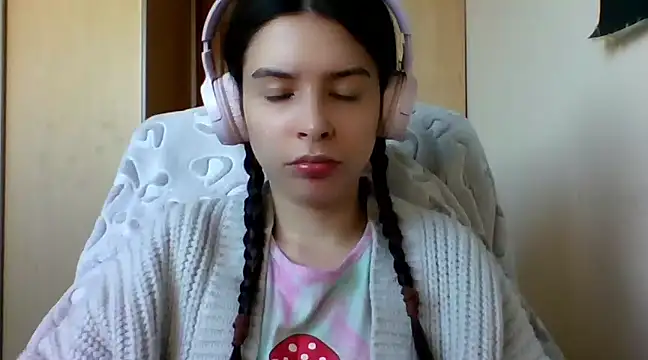 LariceSexy online show from 02.10.25