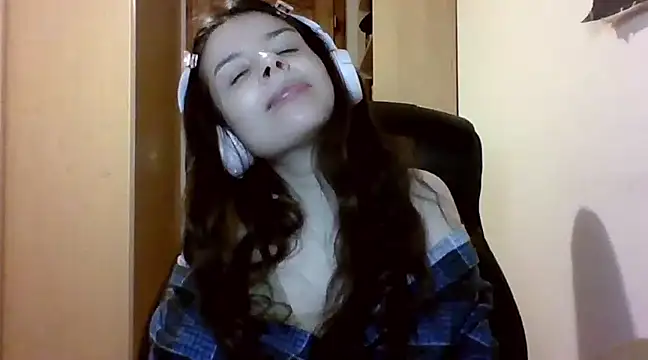 LariceSexy online show from 03.16.25