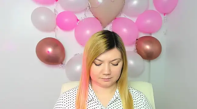 Lola moree online show from 02.19.25