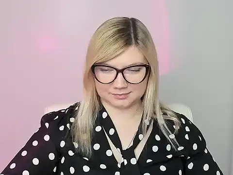 Lola moree online show from 10.29.25