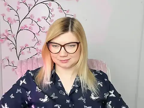 Lola moree online show from 02.17.26