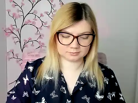 Lola moree online show from 04.08.26