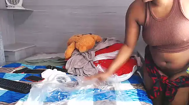 Snapshot of Cherry-brown55 chatting on 03.01.25 Cherry-brown55 online show from 03.01.25