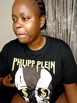 Snapshot of Cherry-brown55 chatting on 12.05.25 Cherry-brown55 online show from 12.05.25