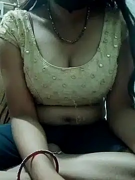 Snapshot of saaniya chatting on 02.13.25 saaniya online show from 02.13.25