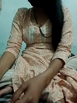 Snapshot of saaniya chatting on 03.04.25 saaniya online show from 03.04.25