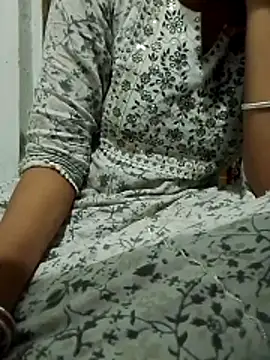 Snapshot of saaniya chatting on 02.19.26 saaniya online show from 02.19.26
