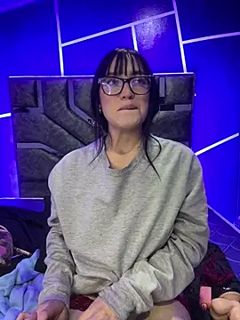 Snapshot of Melody_rousse_ chatting on 02.08.25 Melody rousse online show from 02.08.25