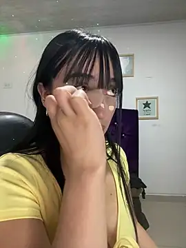 Snapshot of Melody_rousse_ chatting on 03.04.25 Melody rousse online show from 03.04.25