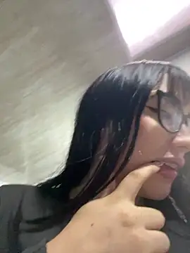 Snapshot of Melody_rousse_ chatting on 03.07.25 Melody rousse online show from 03.07.25