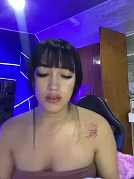 Snapshot of Melody_rousse_ chatting on 10.08.25 Melody rousse online show from 10.08.25