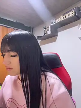 Snapshot of Melody_rousse_ chatting on 11.14.25 Melody rousse online show from 11.14.25