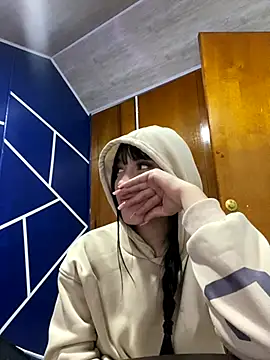 Snapshot of Melody_rousse_ chatting on 11.25.25 Melody rousse online show from 11.25.25