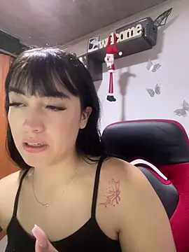 Snapshot of Melody_rousse_ chatting on 12.01.25 Melody rousse online show from 12.01.25