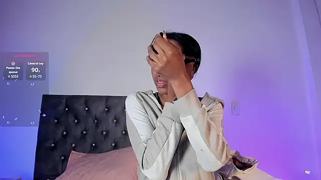 Zaira Rose  online show from 10.20.25