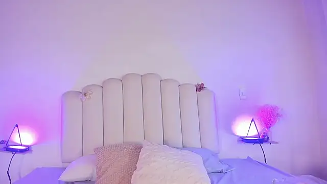 Zaira Rose  online show from 01.17.26