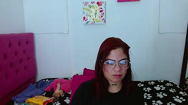 hornny cougar online show from 02.14.25