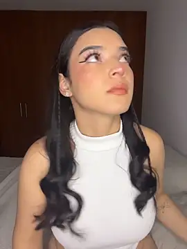 eileensophi online show from 04.11.26