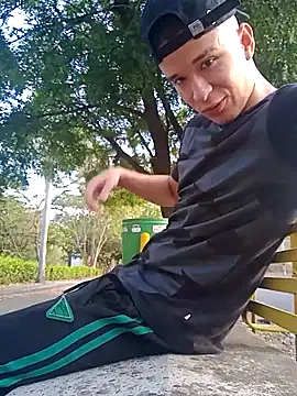 arevalo1124 online show from 10.02.25