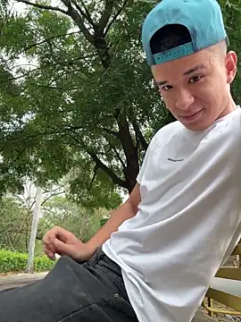 arevalo1124 online show from 10.11.25