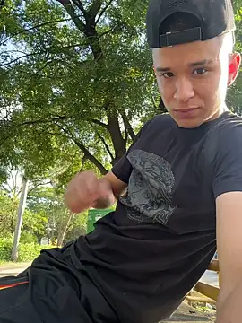 arevalo1124 online show from 11.10.25