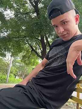 arevalo1124 online show from 11.13.25