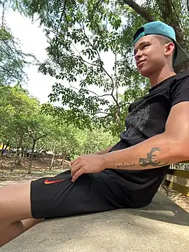 arevalo1124 online show from 11.23.25