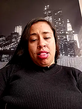 kamila lovee online show from 10.31.25