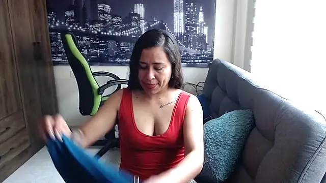 kamila lovee online show from 11.11.25