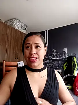 kamila lovee online show from 12.04.25