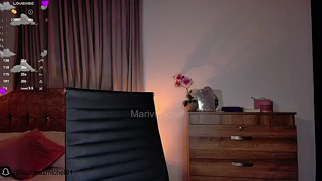 Marivimichel1 online show from 02.12.25