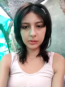 Maiden-Hot online show from 02.15.25