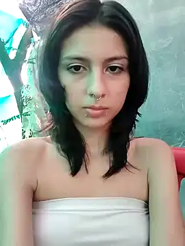 Maiden-Hot online show from 03.11.25