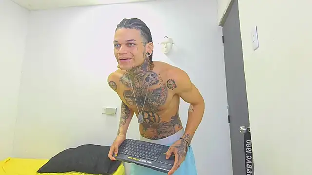 hot man05 online show from 03.13.26