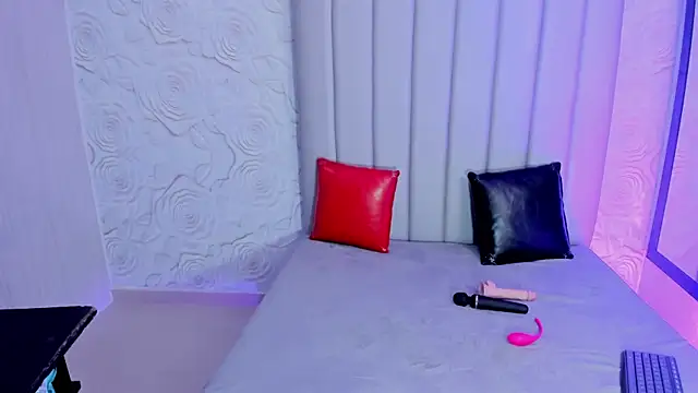 Snapshot of BlondieCutee chatting on 03.20.26 BlondieCutee online show from 03.20.26