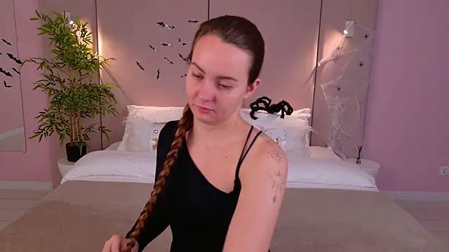 JaniceCollins online show from 11.04.25