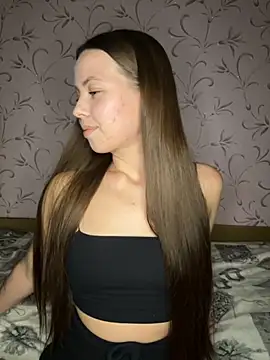 Arielle Swan online show from 10.28.25