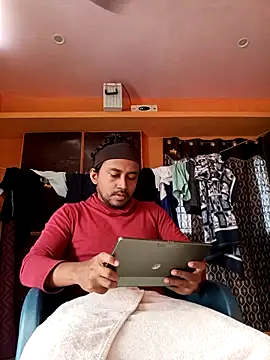 Snapshot of bigcock_thick chatting on 11.25.25 bigcock thick online show from 11.25.25