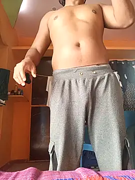 Snapshot of bigcock_thick chatting on 12.15.25 bigcock thick online show from 12.15.25