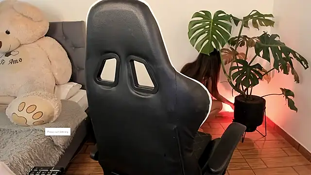 soymmia1 online show from 03.22.25