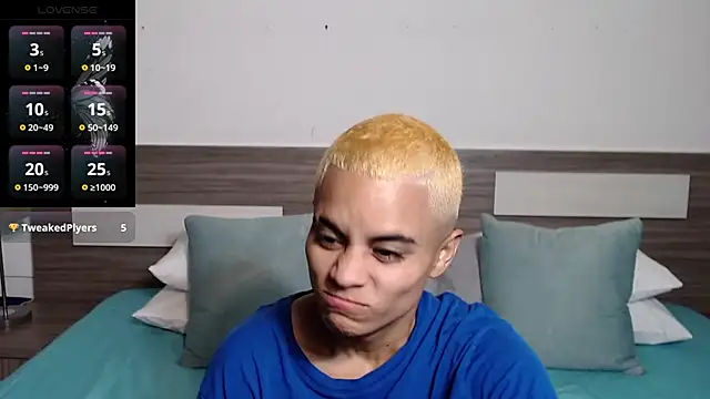 Liiamthompson online show from 04.09.26