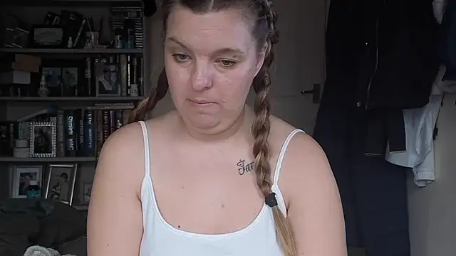 Demi WelshX online show from 11.12.25