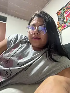 viccky vick online show from 02.12.25