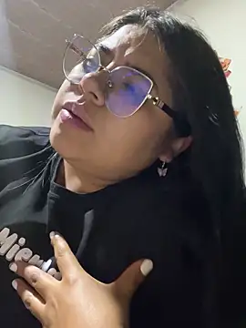 viccky vick online show from 02.19.25