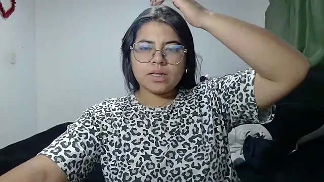 viccky vick online show from 10.25.25