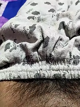 Snapshot of Multiple121 chatting on 02.19.25 Multiple121 online show from 02.19.25