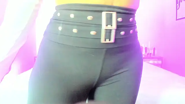 nicolee millerr online show from 11.29.25