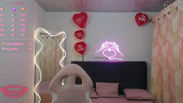 palmerfox tay online show from 02.24.25