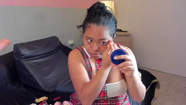 yeikafoxy online show from 12.22.25